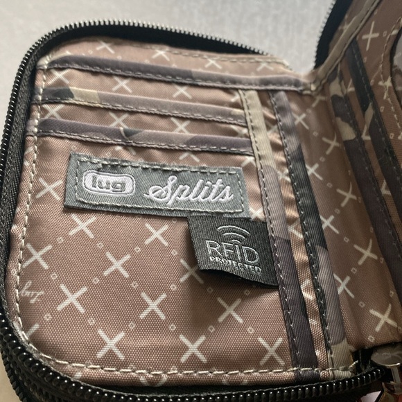 LUG Splits RFID Protected Camo Zip Around Wallet NWOT - Picture 3 of 11